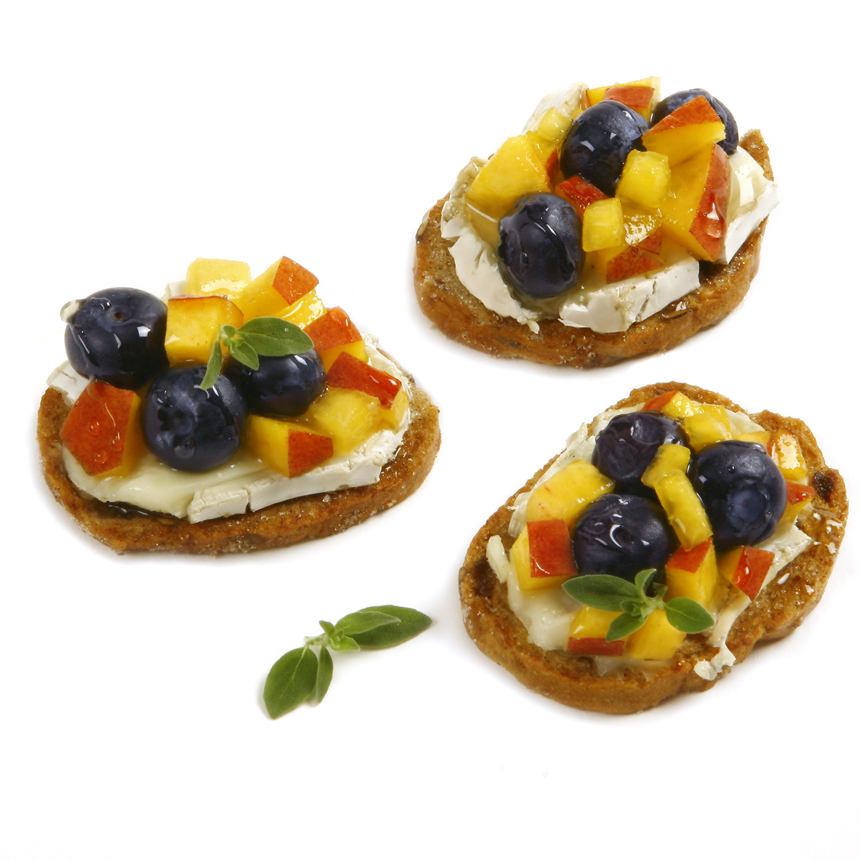 blueberryfruitycrostini_group.jpg